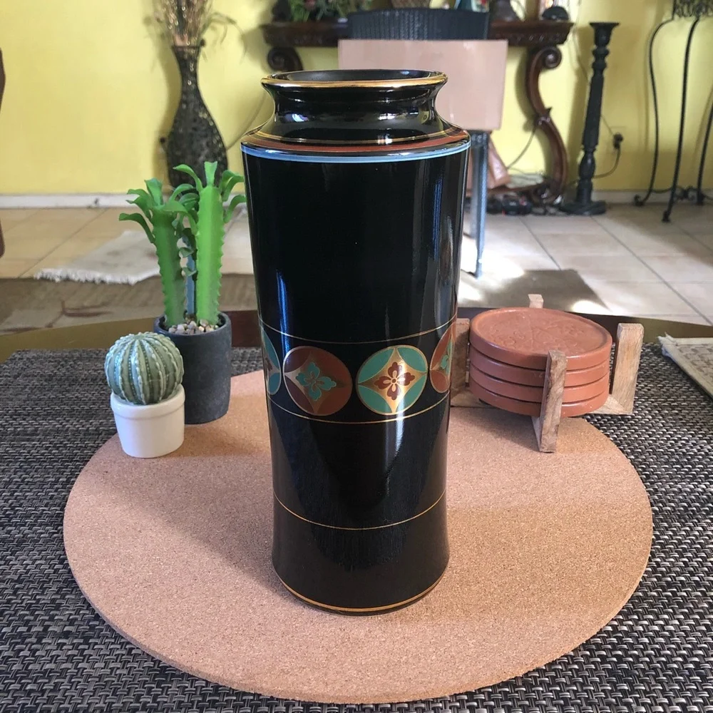 Vintage Imperial Dynasty Vase